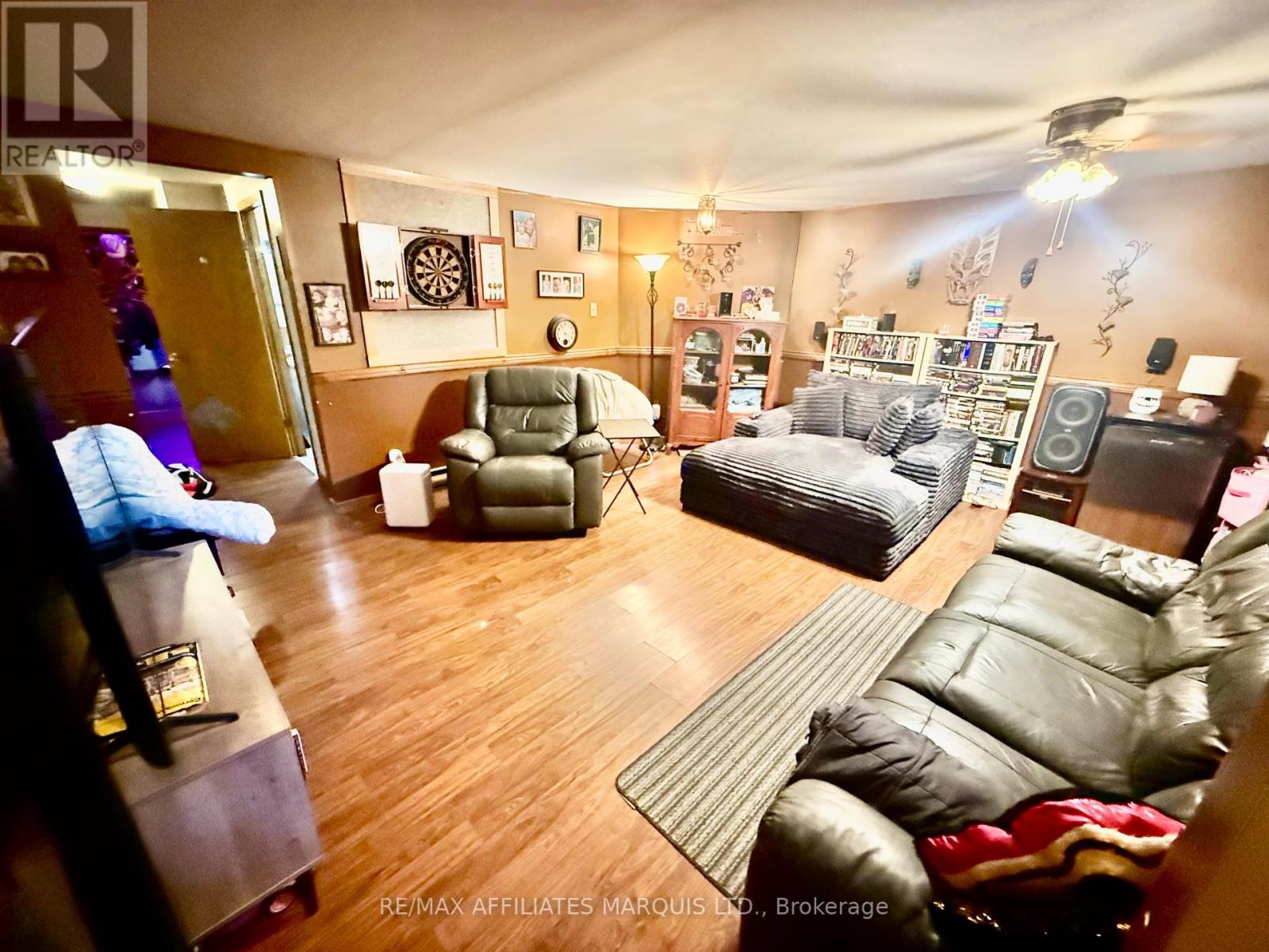 574 LYNWOOD DRIVE - Image 15