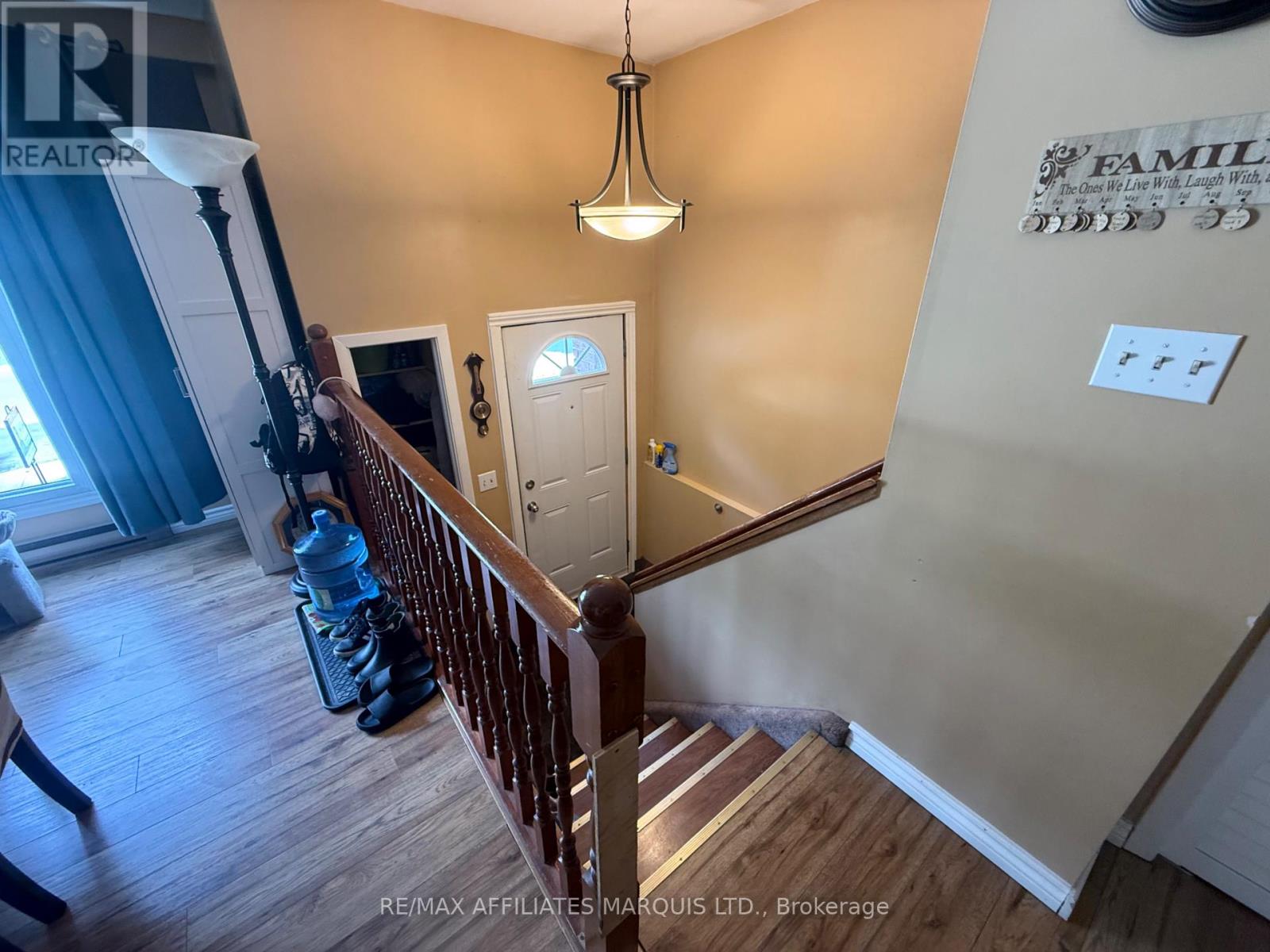 574 LYNWOOD DRIVE - Image 6