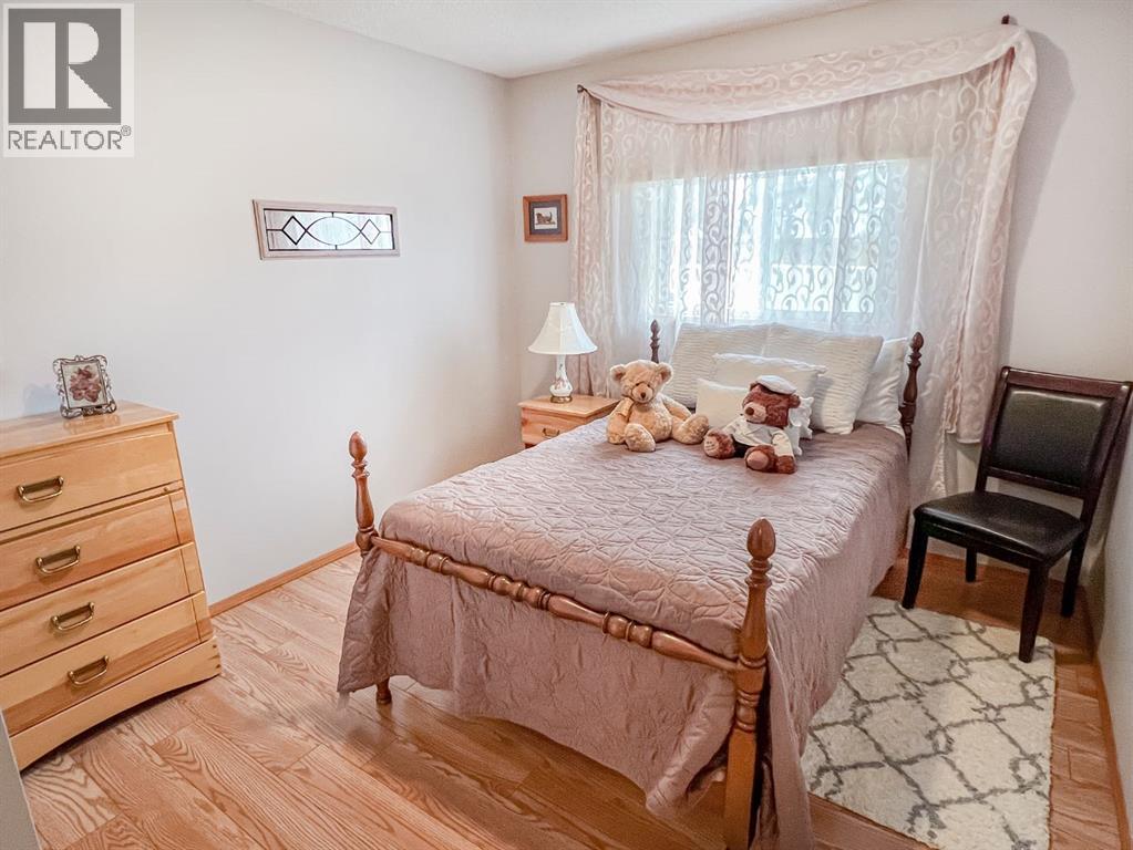 8932 105 Avenue - 16
