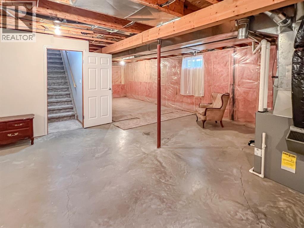 8932 105 Avenue - 19