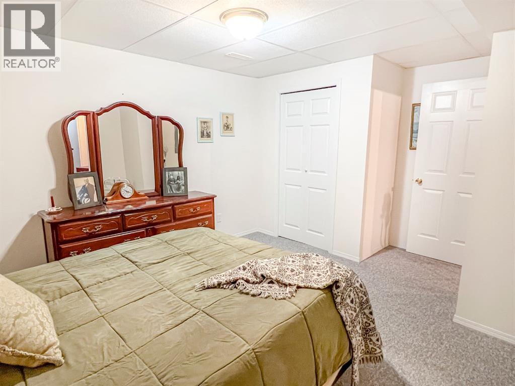 8932 105 Avenue - 22