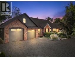 5pc Ensuite bath - 266 East Beach Road, Leamington, ON N8H3V7 Photo 7