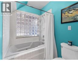 266 East Beach Road, Leamington, ON N8H3V7 Photo 28