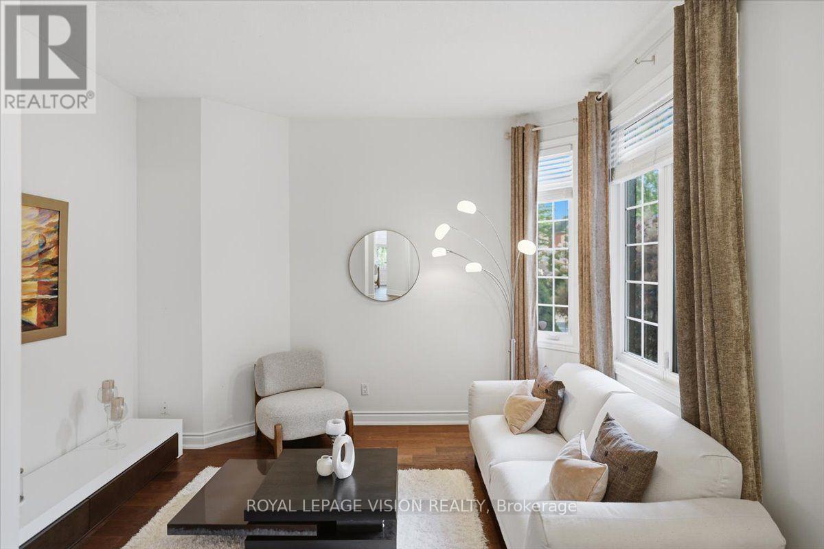 106 COPLEY STREET - 10