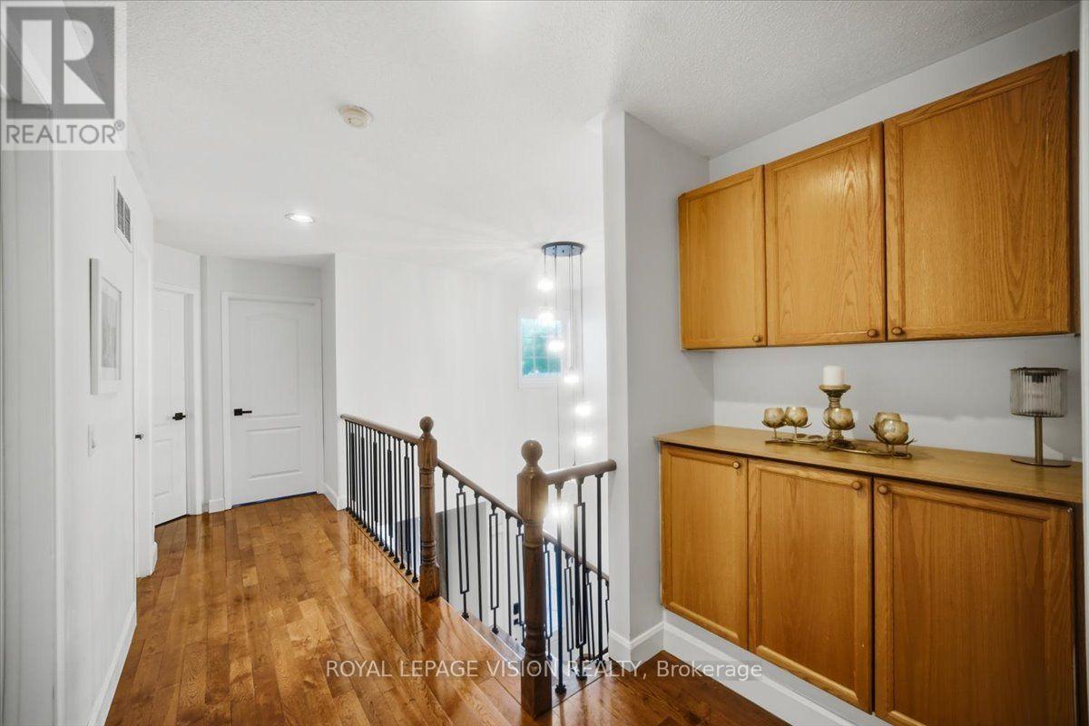 106 COPLEY STREET - 25