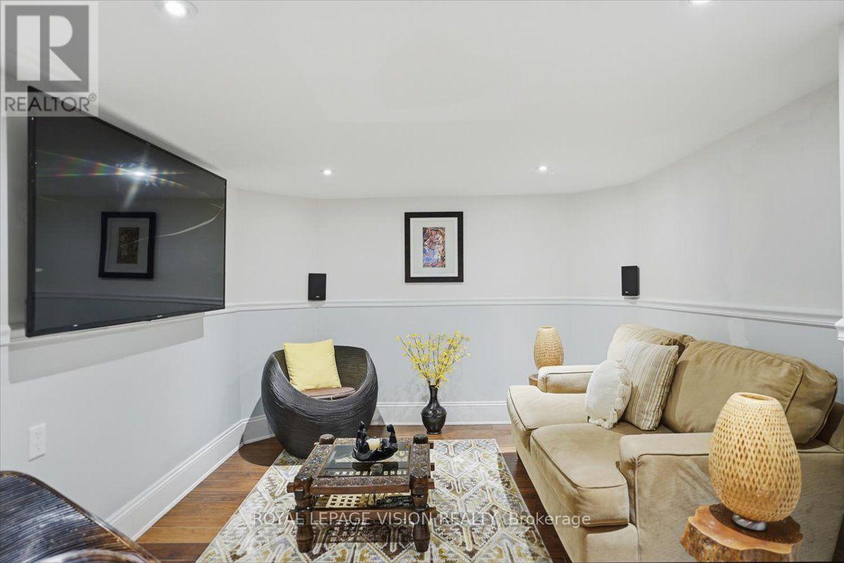 106 COPLEY STREET - Image 27