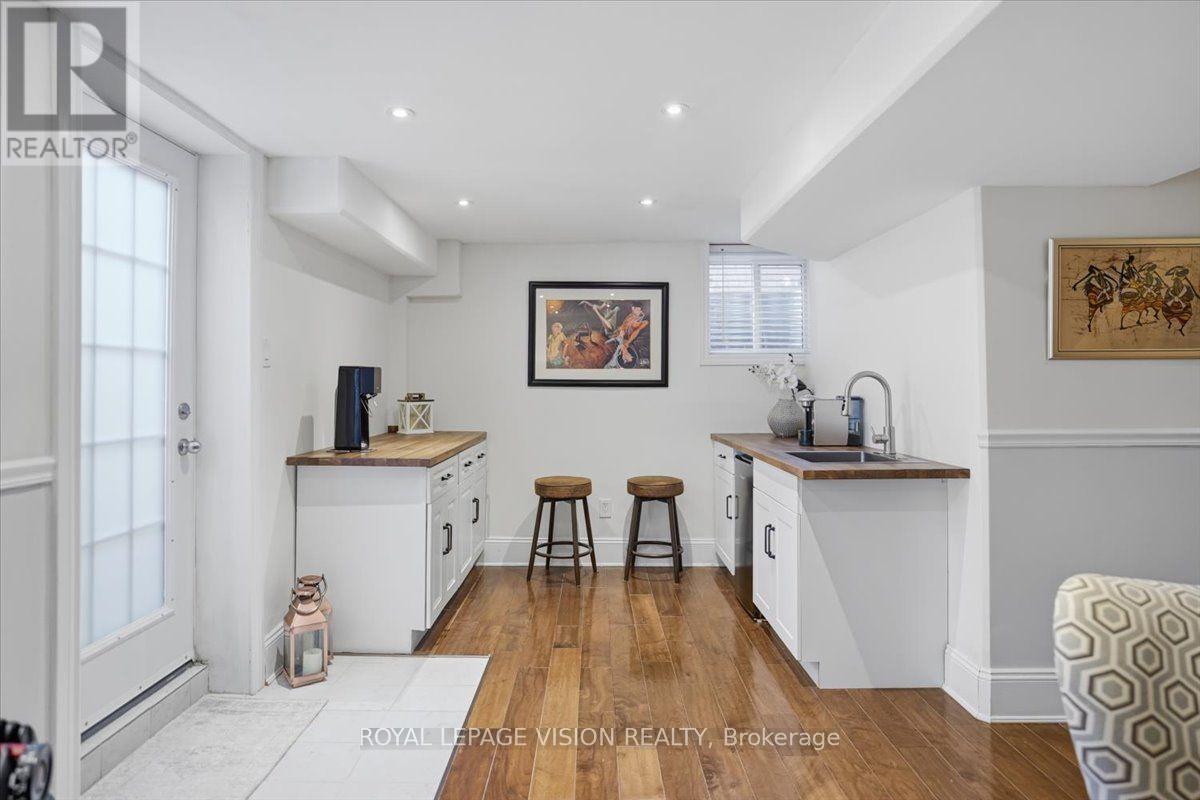 106 COPLEY STREET - Image 28