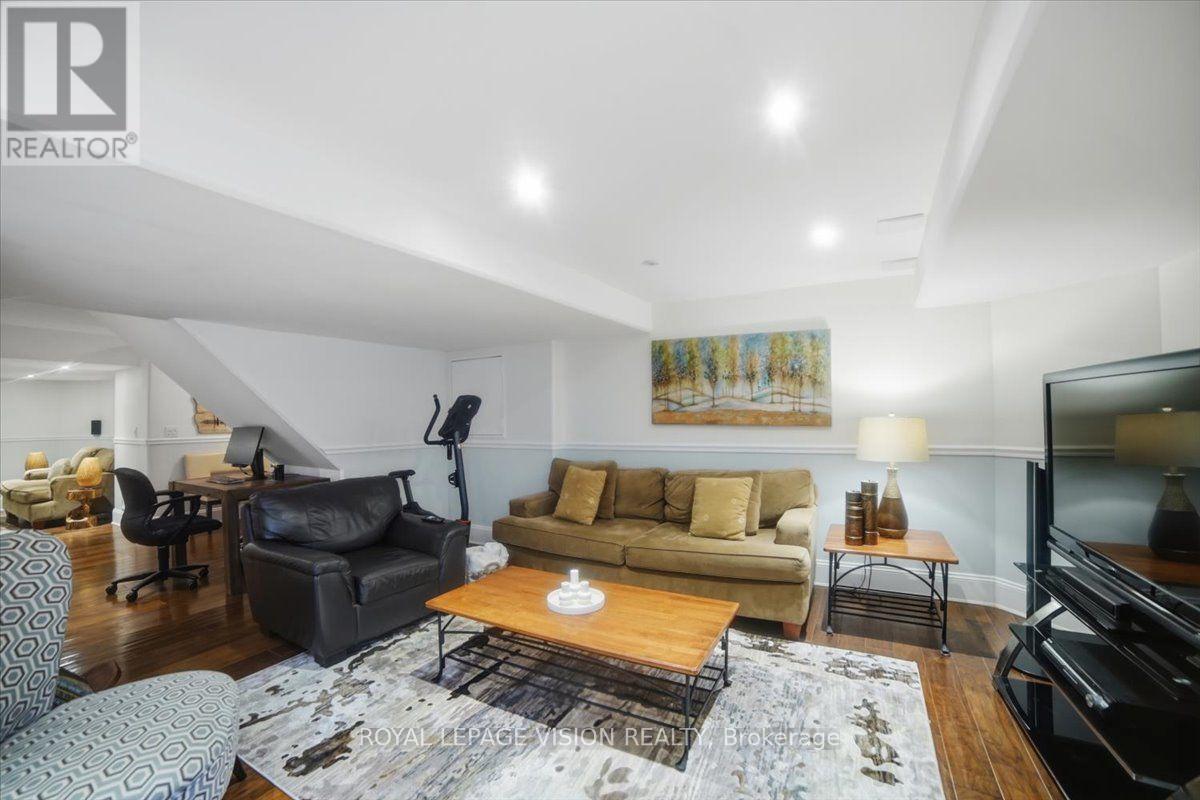 106 COPLEY STREET - Image 33