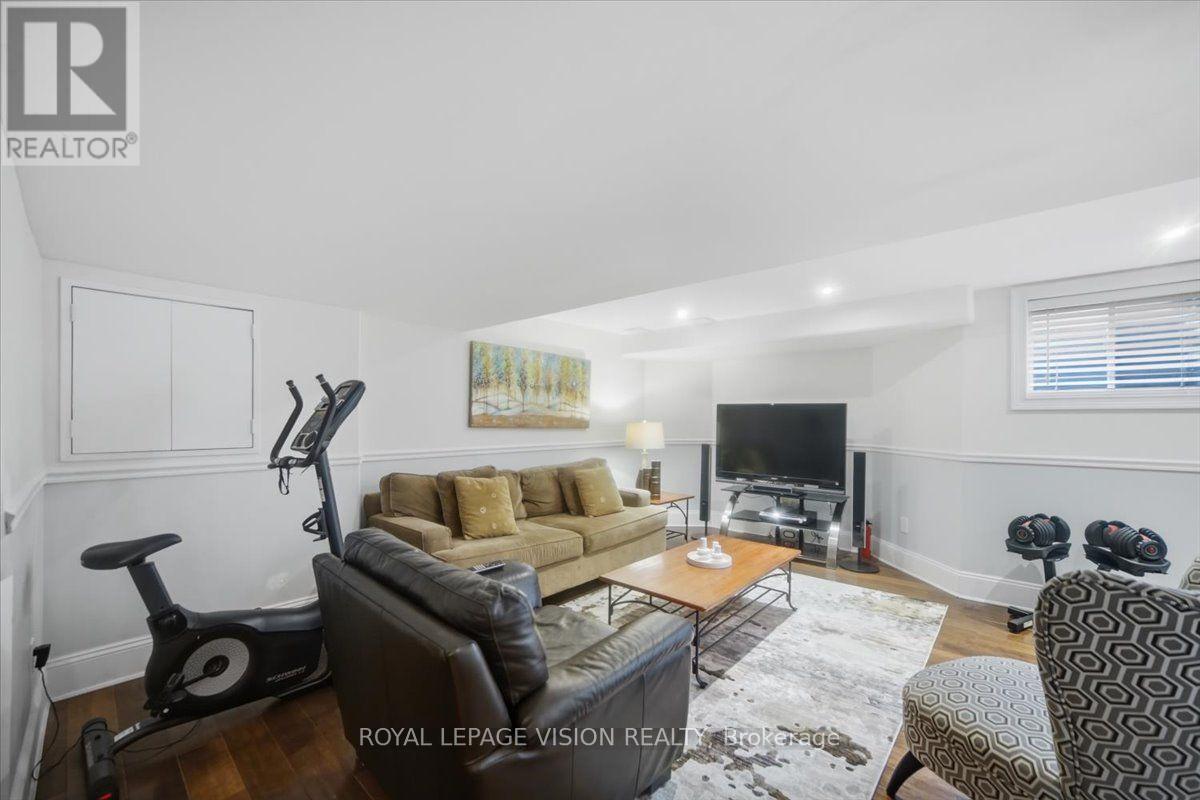106 COPLEY STREET - Image 35