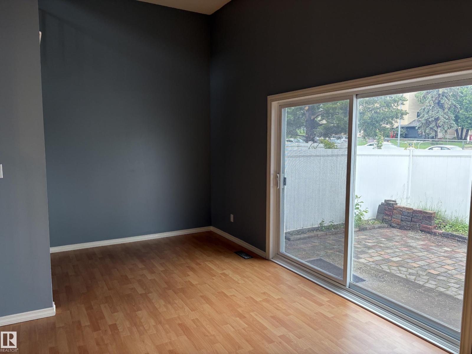 14644 52 ST NW - 6