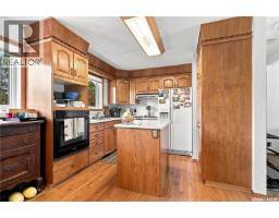Family room - 404 9th Avenue, Rosthern, SK S0K3R0 Photo 12