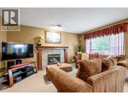 4pc Bathroom - 230 Shannon Square Sw, Calgary, AB T2Y4K2 Photo 12