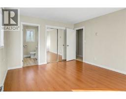 Mud room - 5849 Sunset Rd, Nanaimo, BC V9V1E4 Photo 11