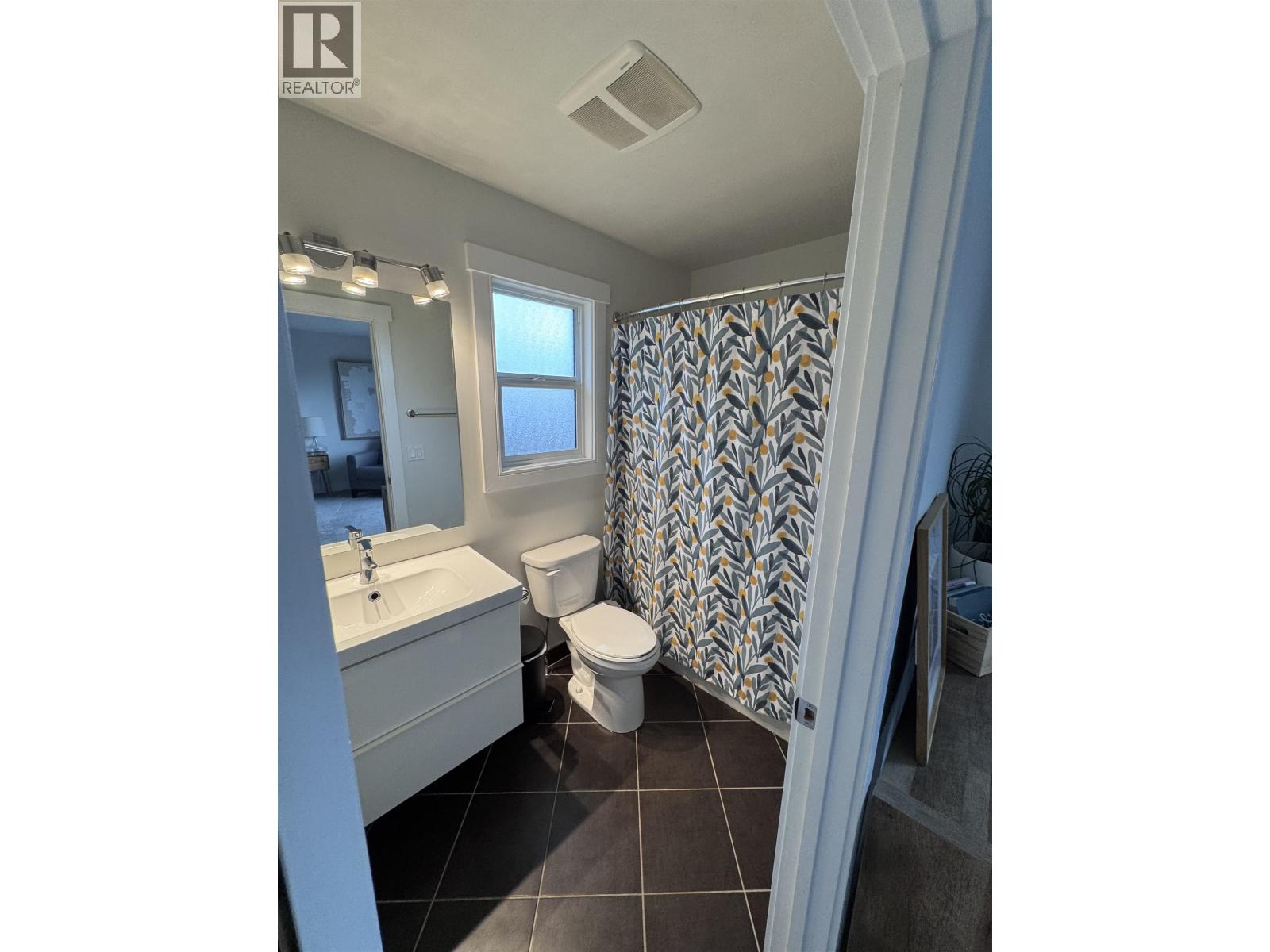 11014 104A AVENUE - 18