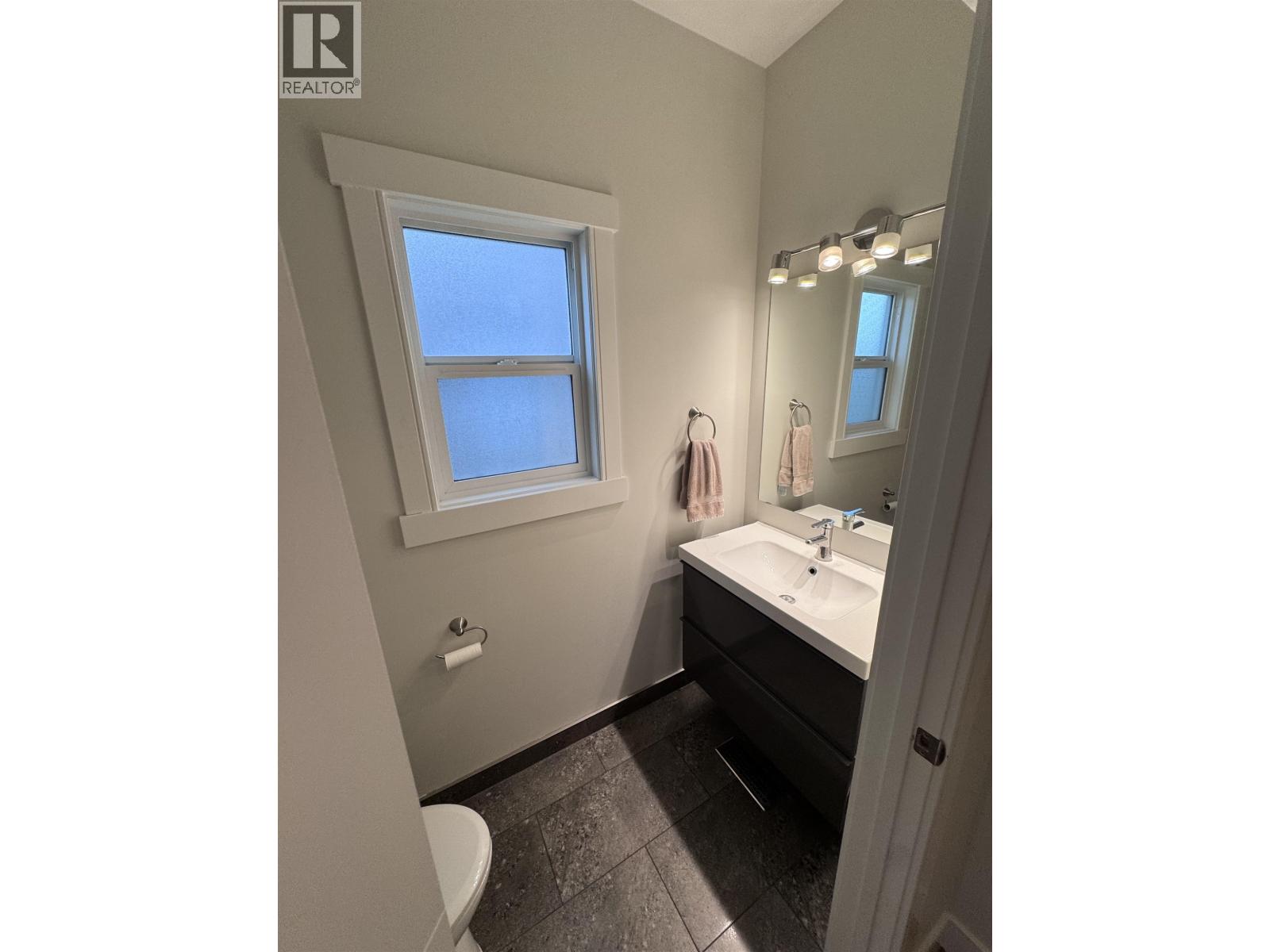 11014 104A AVENUE - Image 6