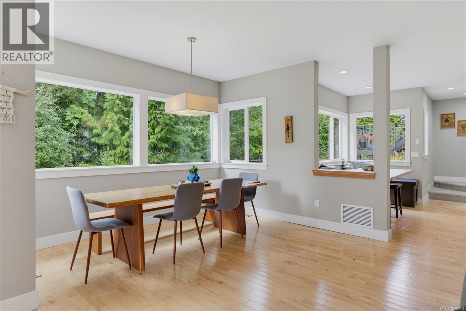 3022 Sarah Dr - 23