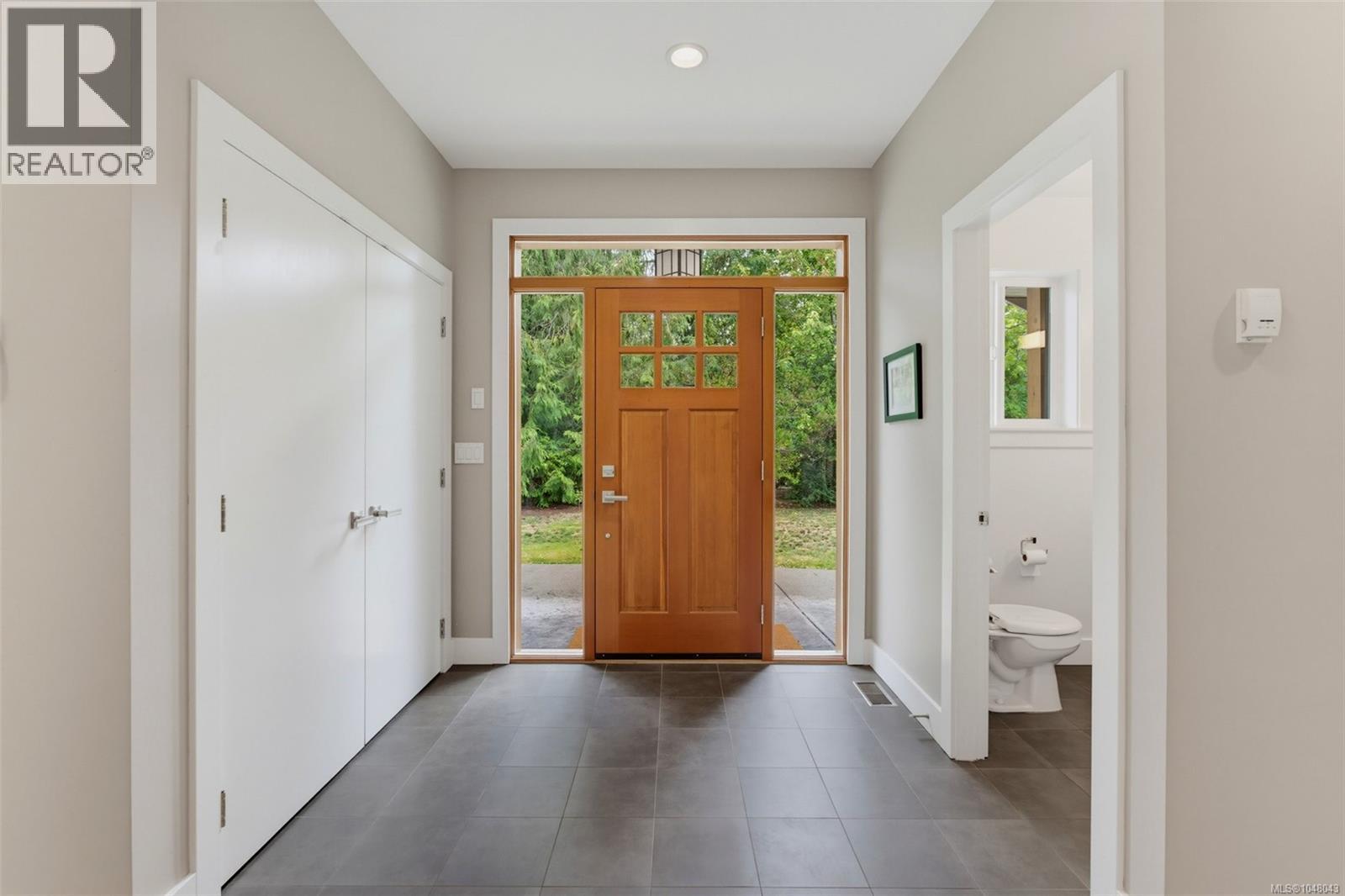 3022 Sarah Dr - Image 14