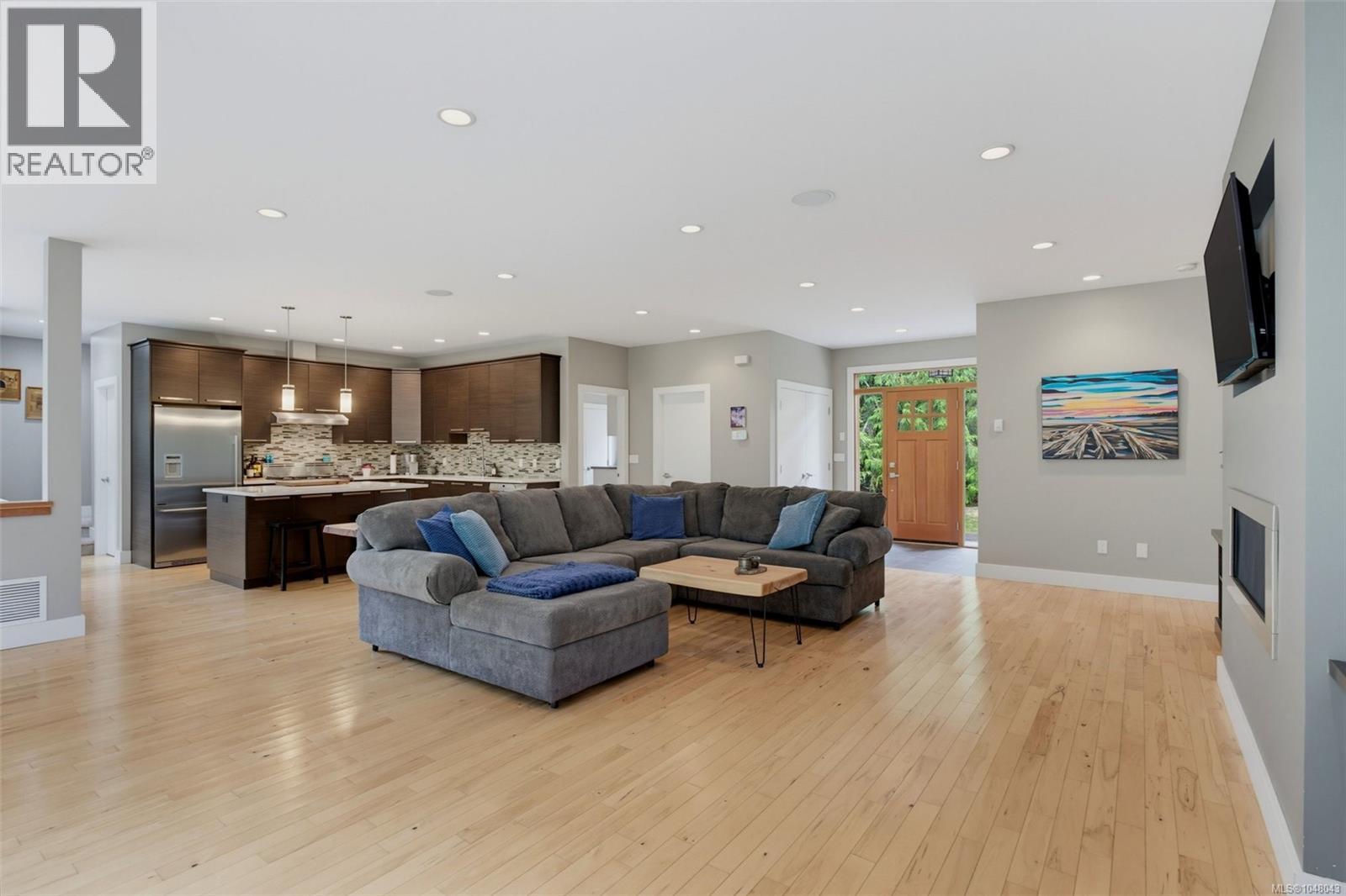 3022 Sarah Dr - Image 21