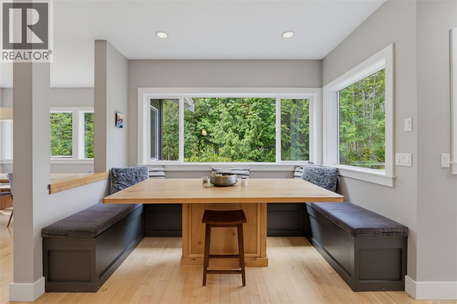 3022 Sarah Dr - Image 30