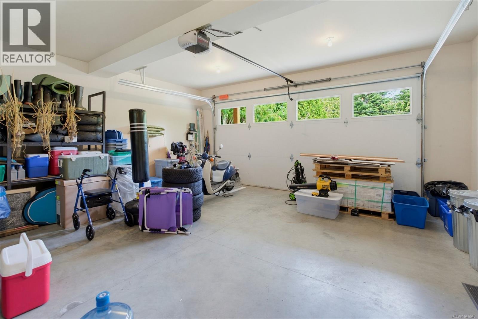 3022 Sarah Dr - 61