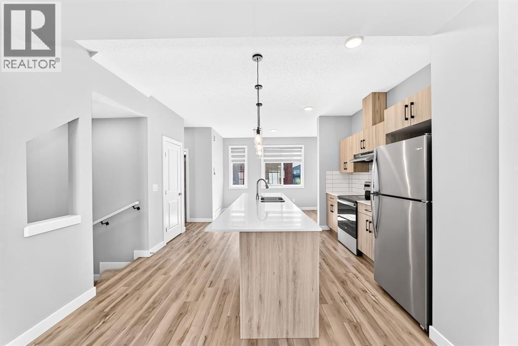11910 35 Avenue SW - 10