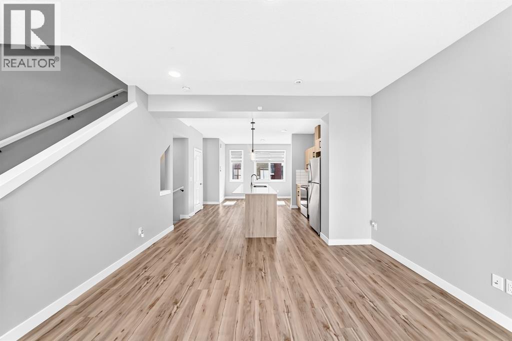 11910 35 Avenue SW - 12