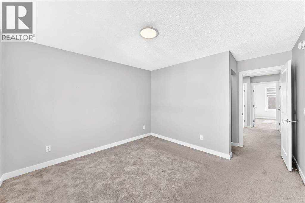 11910 35 Avenue SW - 22