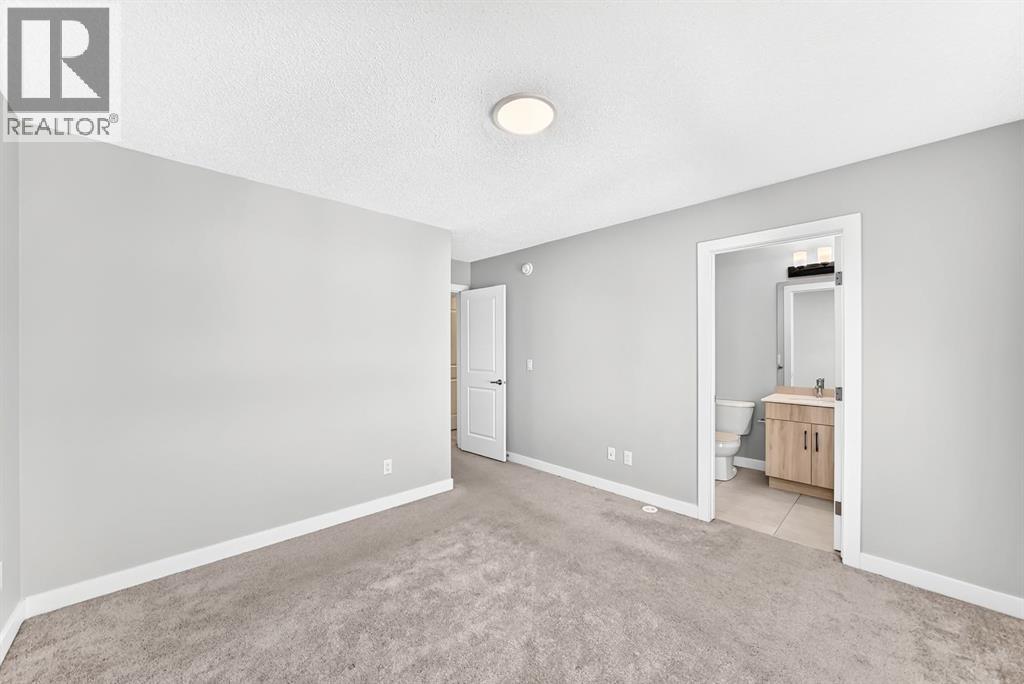 11910 35 Avenue SW - 23