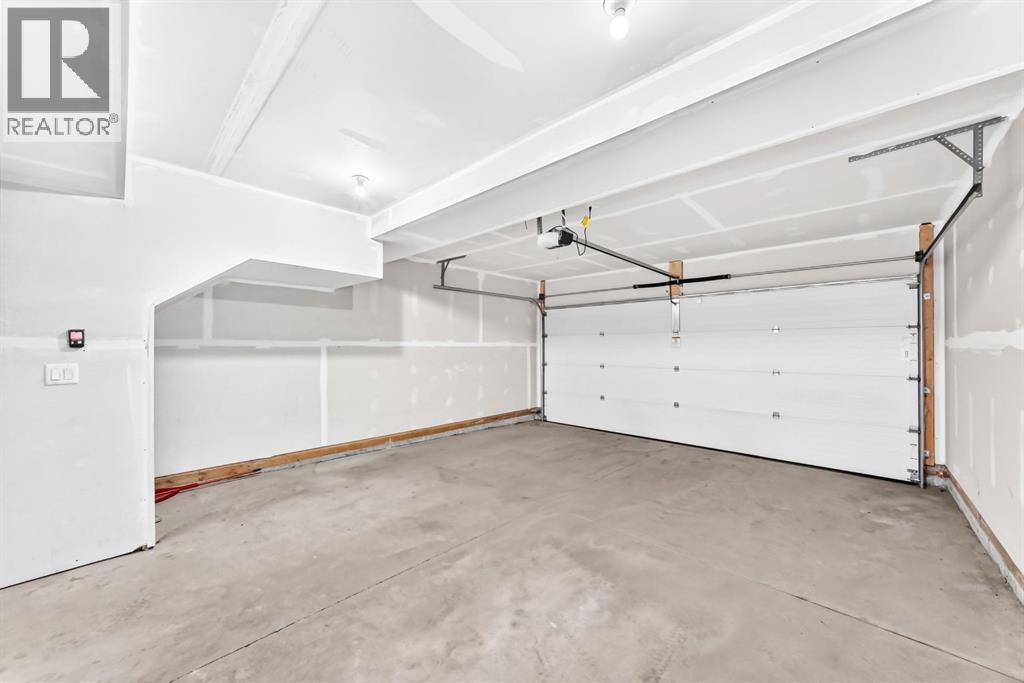 11910 35 Avenue SW - Image 40