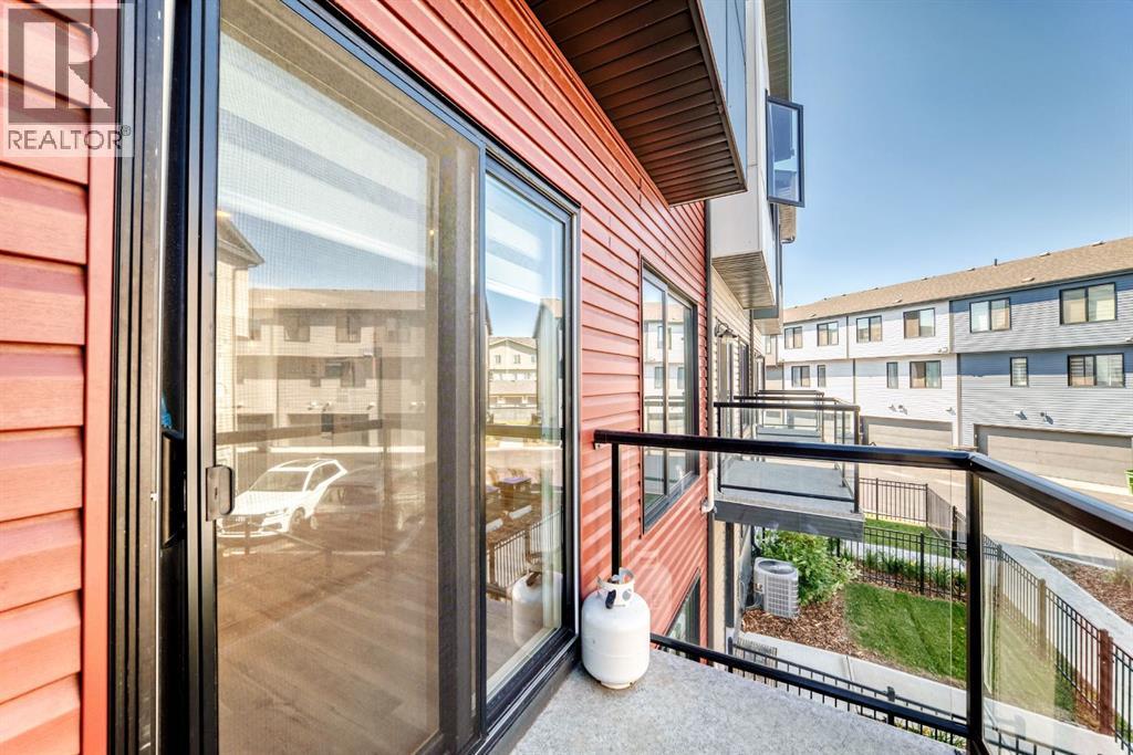 11910 35 Avenue SW - 45