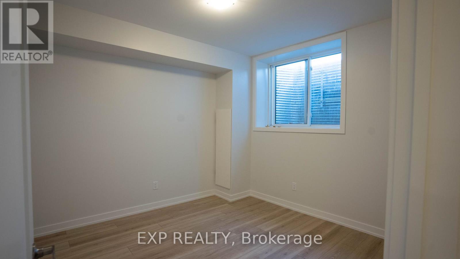 234-236 WOODROFFE AVENUE - 15
