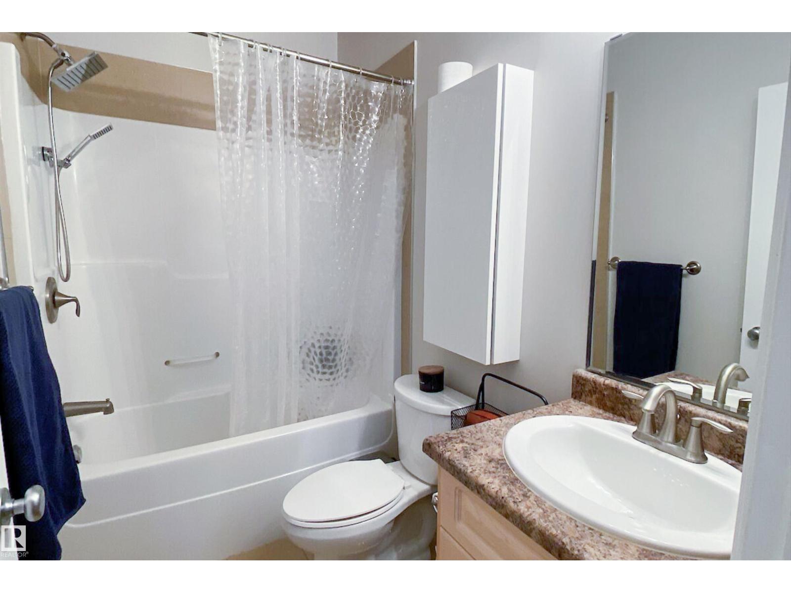 10623 75 AV NW - 73