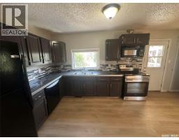 Bedroom - 821 6th Avenue Nw, Moose Jaw, SK S6H4A2 Photo 7