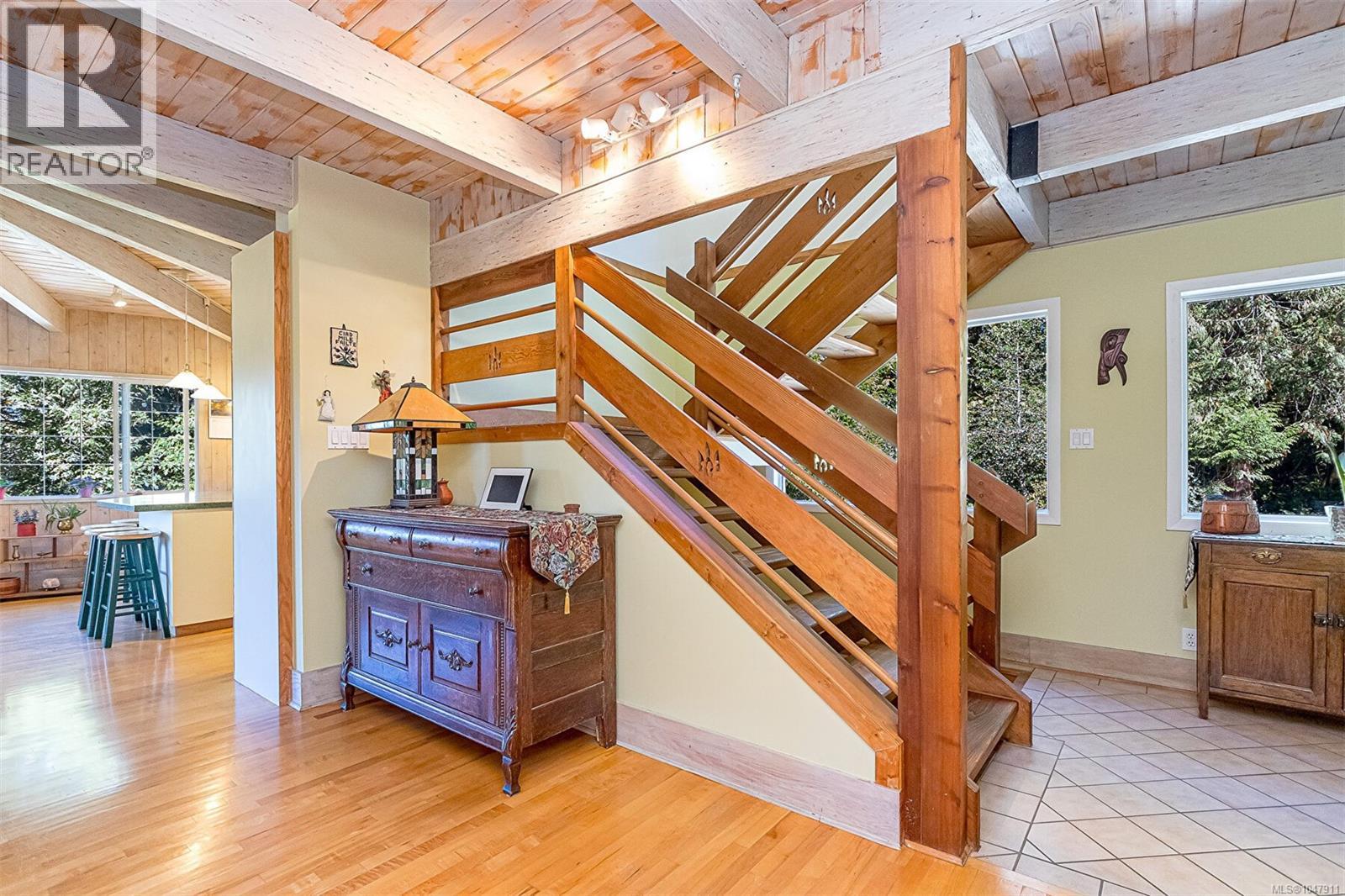 7815 Lantzville Rd - 38