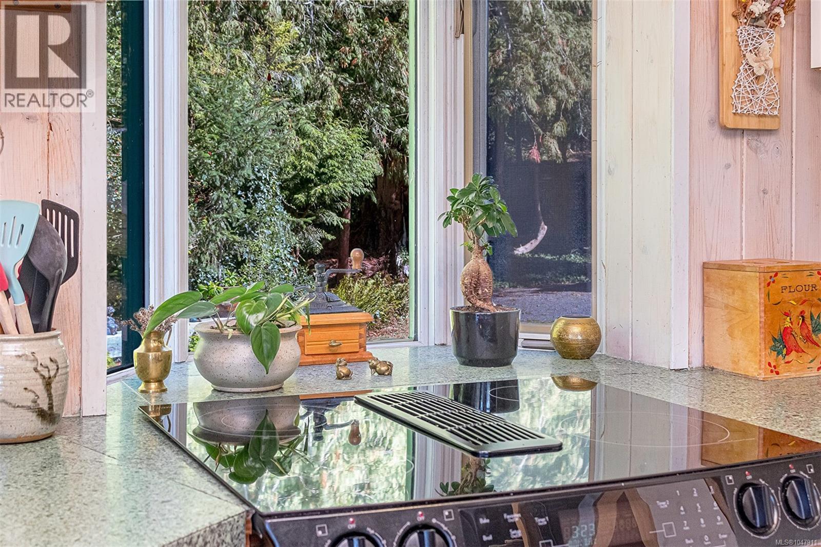 7815 Lantzville Rd - Image 37
