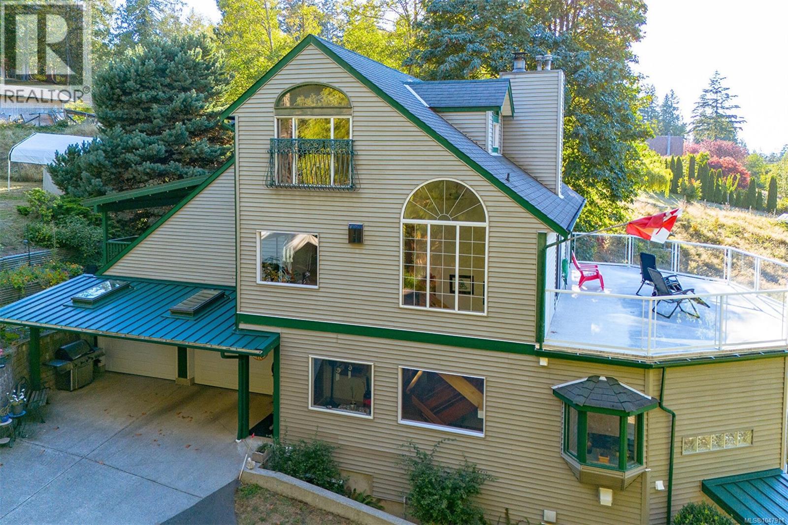 7815 Lantzville Rd - 1