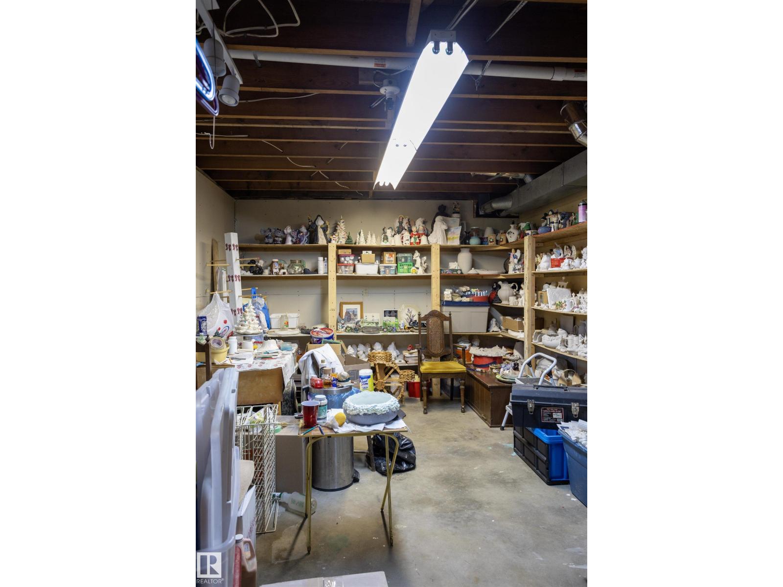 10428 68 AV NW - 37