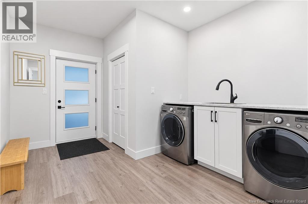 11 Riverside Drive - Image 21