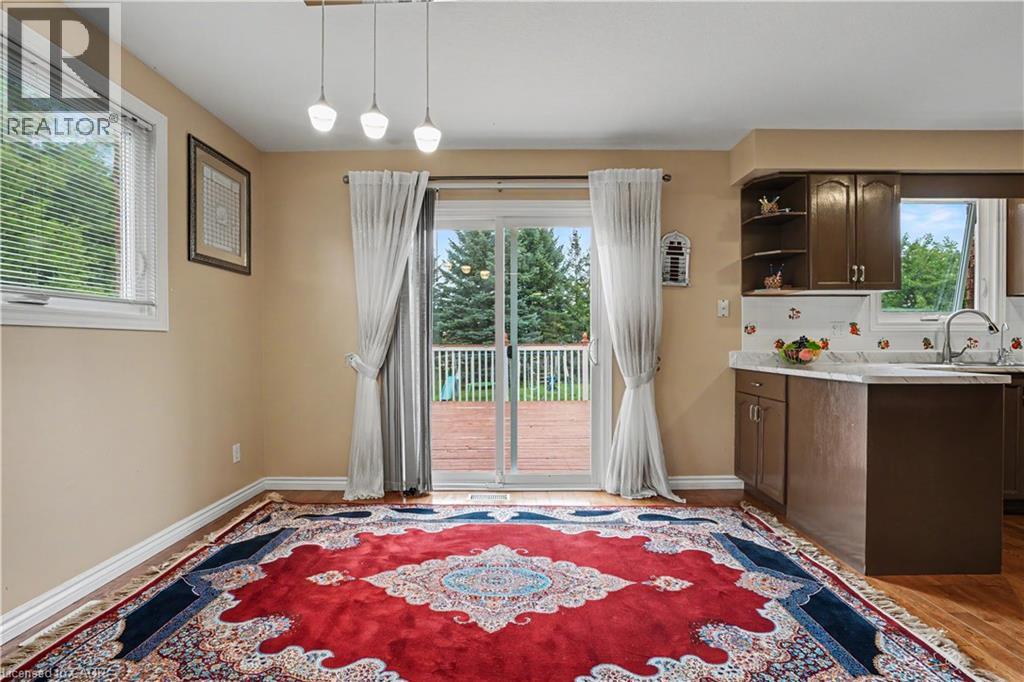 332 BREMBEL Crescent - 13