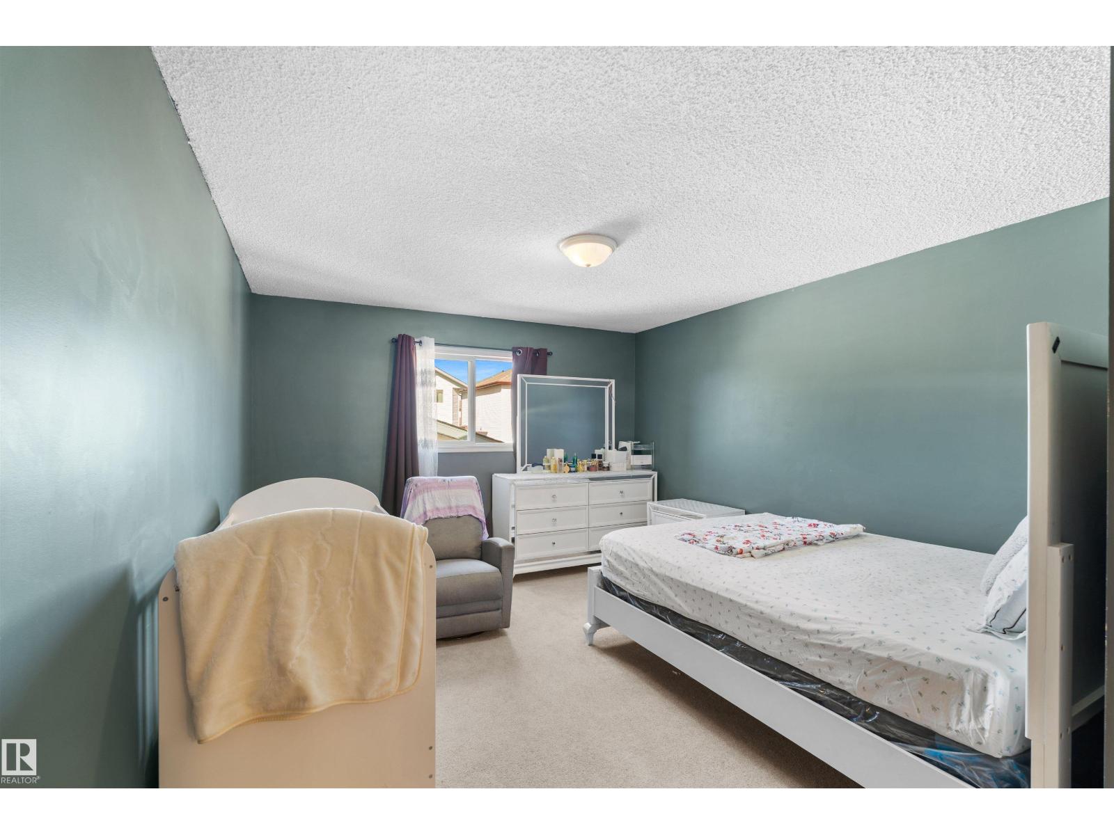 13028 34 ST NW - 10