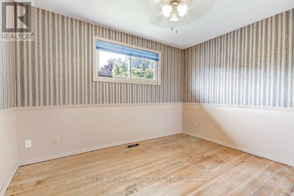 1 PICKWICK PLACE - Image 9