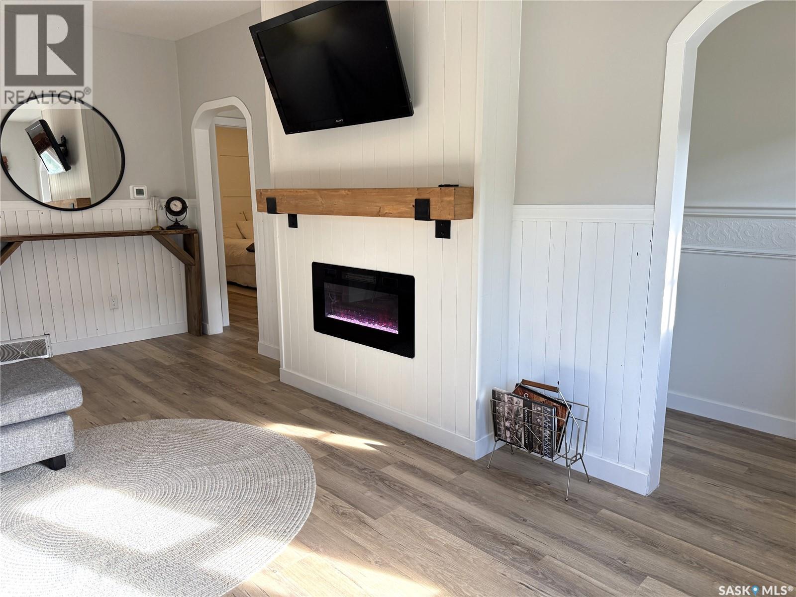 415 McTavish STREET - Image 4