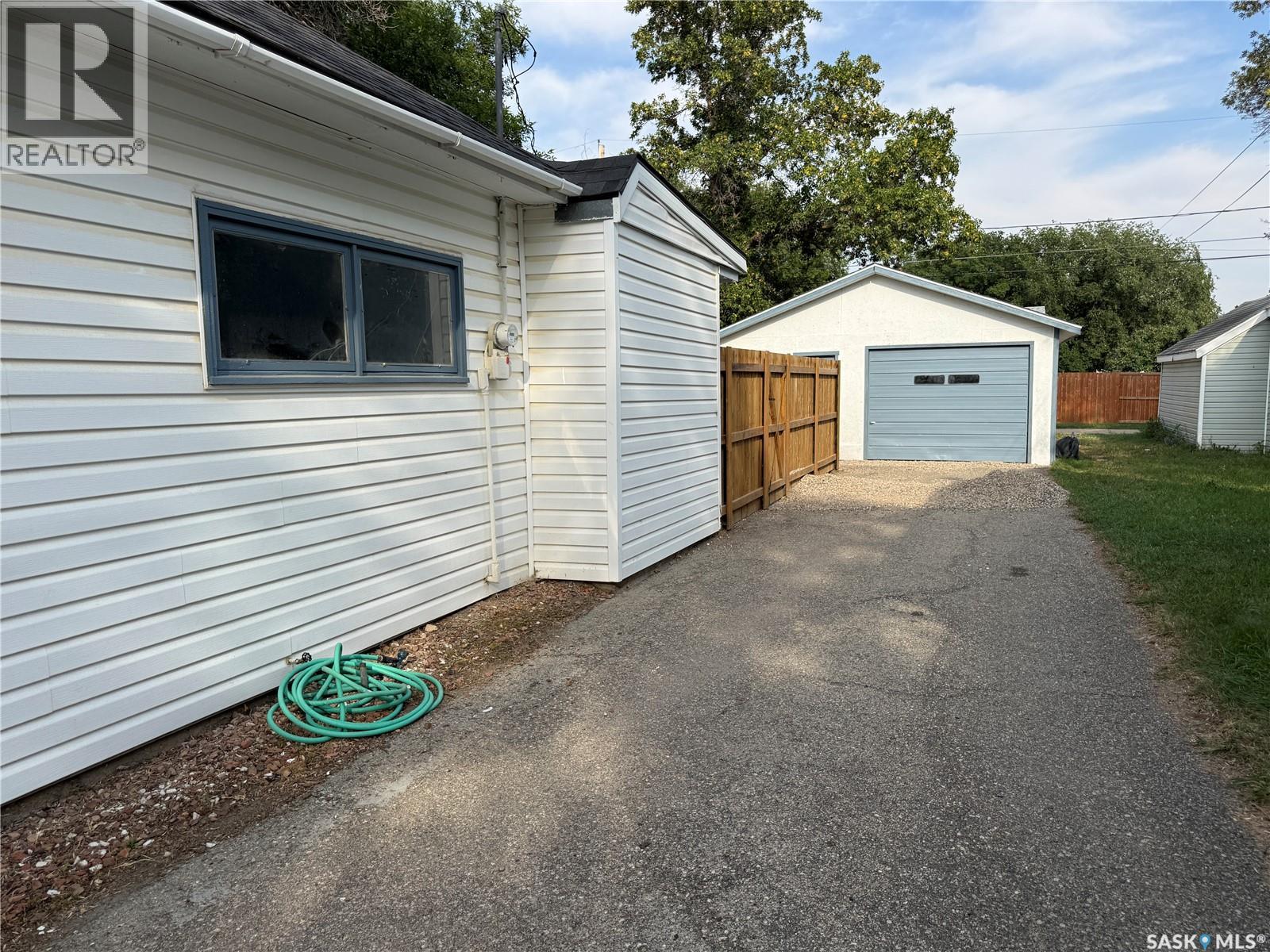415 McTavish STREET - Image 42