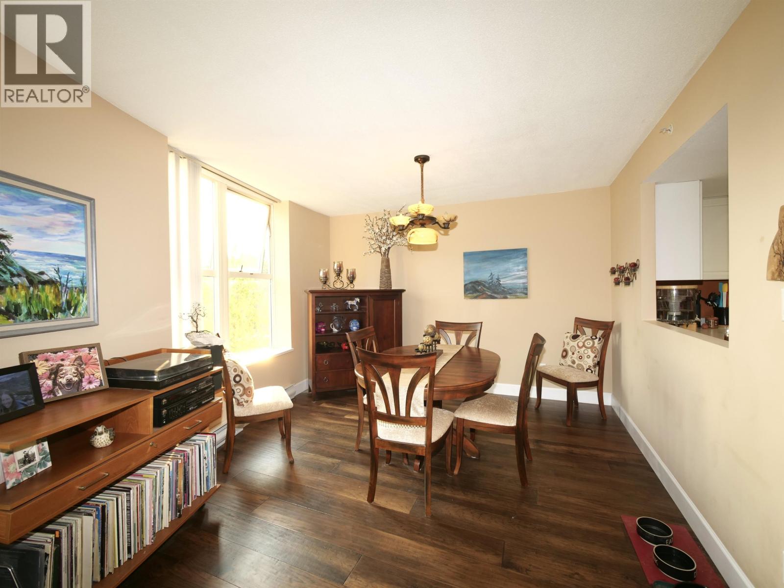 505 200 NEWPORT DRIVE — photo 4