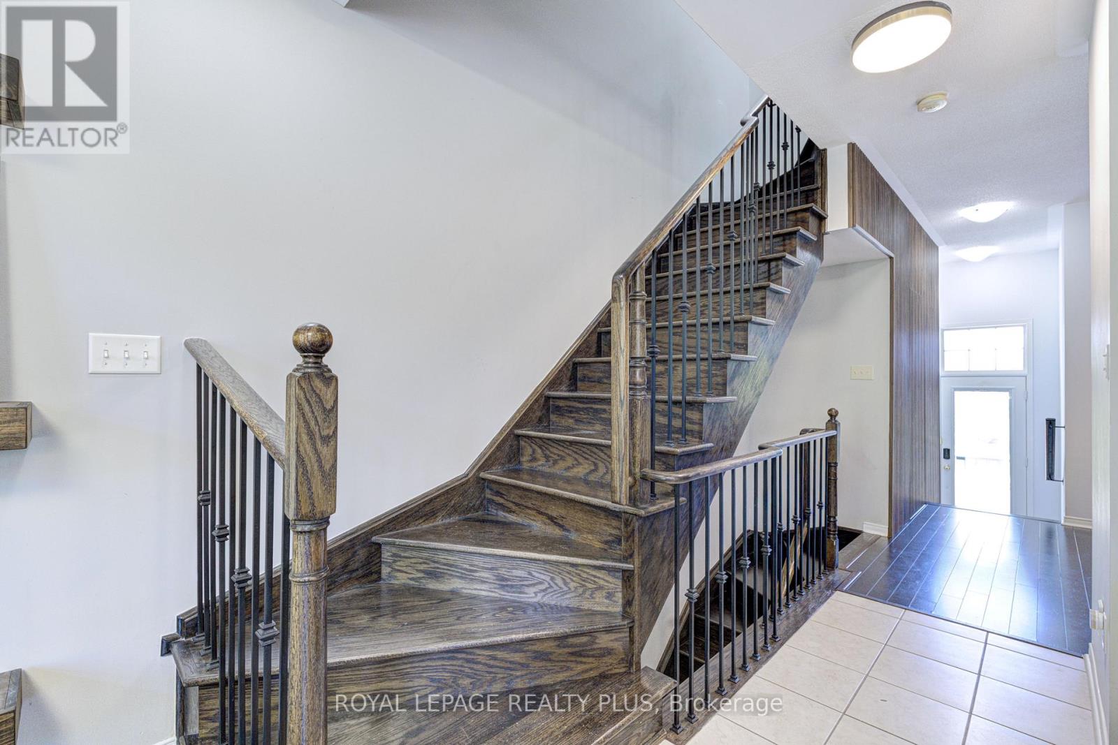 #1 5750 TOSCA DRIVE - 25