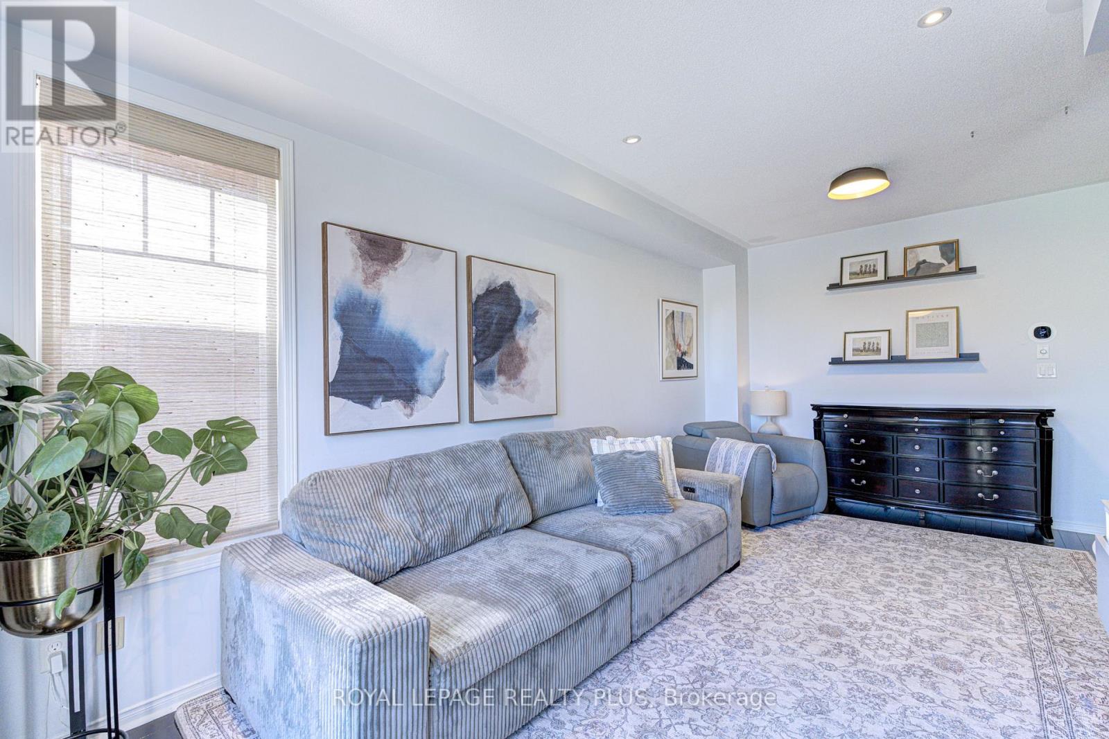 #1 5750 TOSCA DRIVE - Image 33