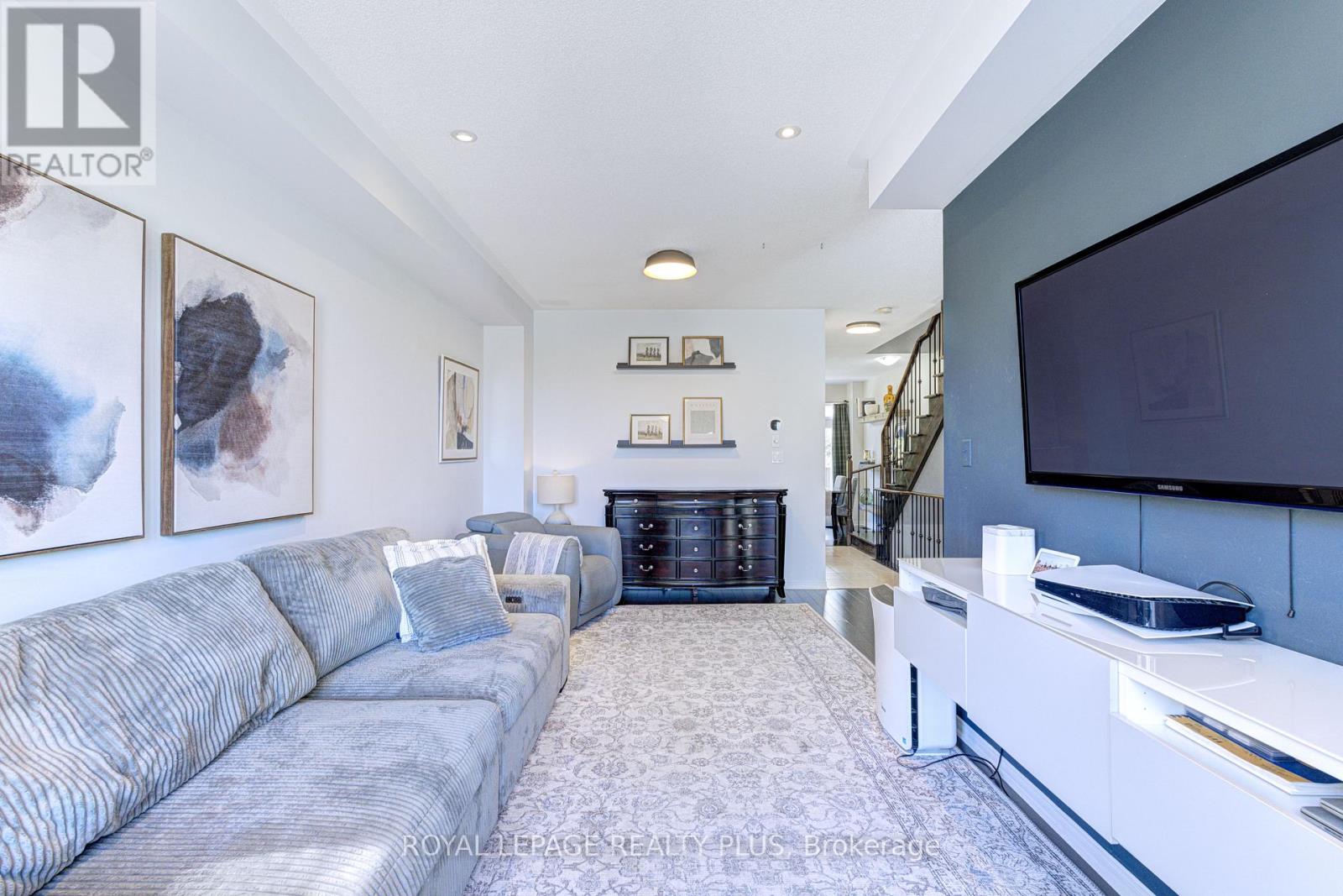 #1 5750 TOSCA DRIVE - Image 34