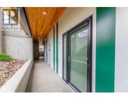 4pc Ensuite bath - 700 Vista Park Unit# 712, Penticton, BC V2A0B2 Photo 6