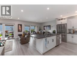 Den - 700 Vista Park Unit# 712, Penticton, BC V2A0B2 Photo 8