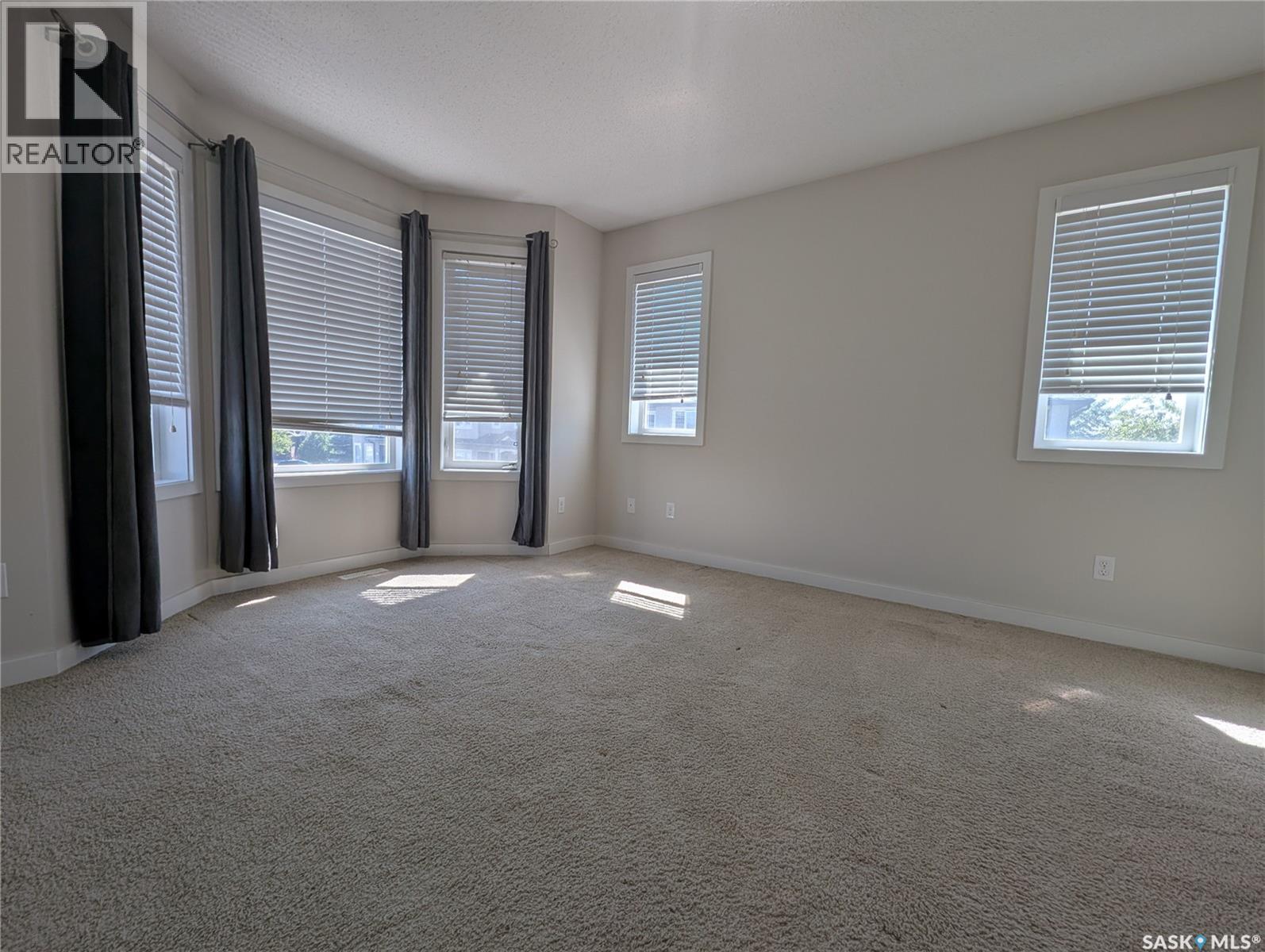 #247 245 Ashworth CRESCENT - Image 17